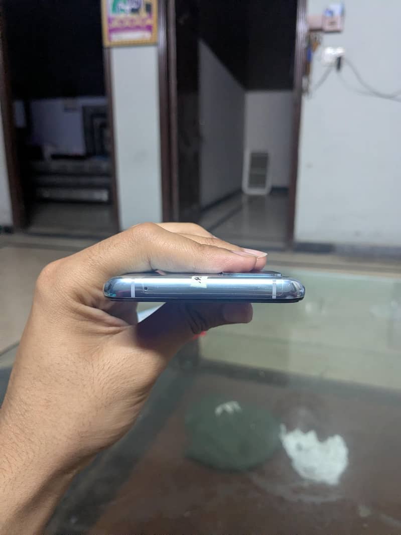 One Plus 8T 4