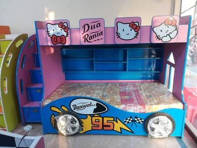 Triple bunk bed