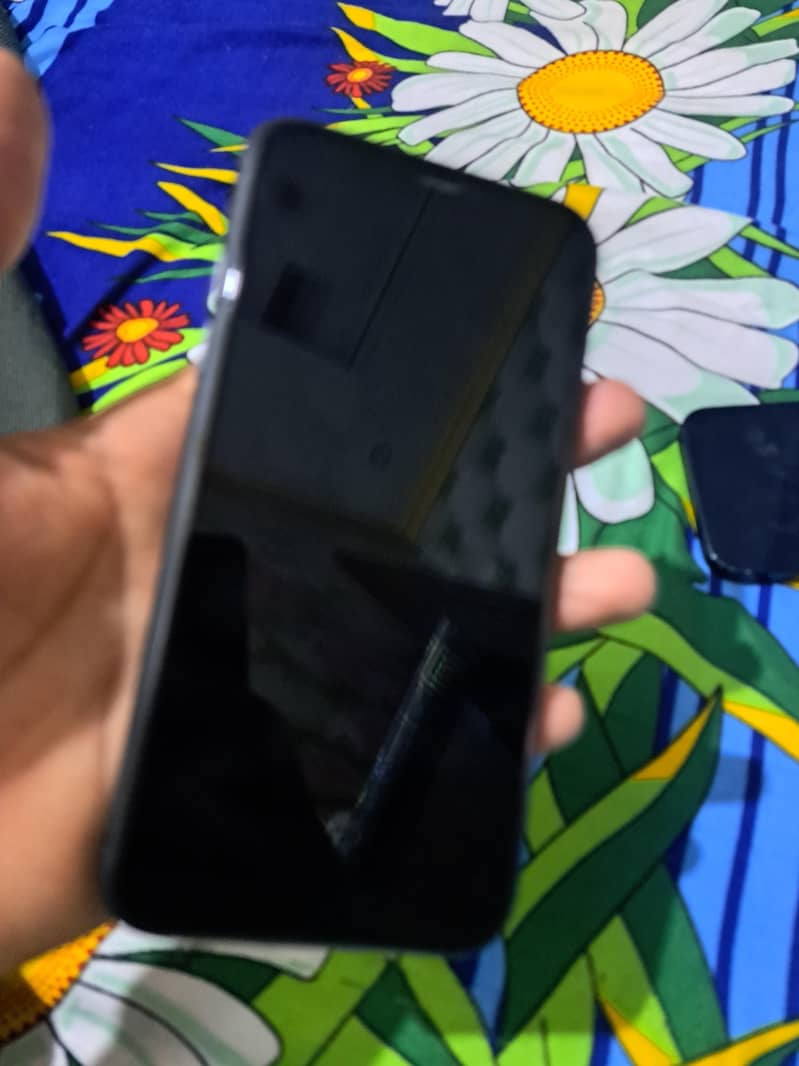 Apple iPhone 11 2