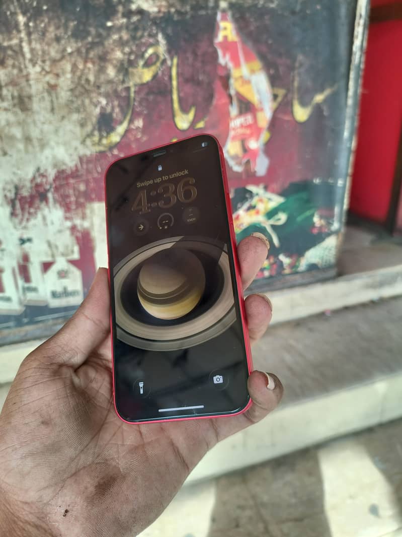 Apple iPhone 12 6