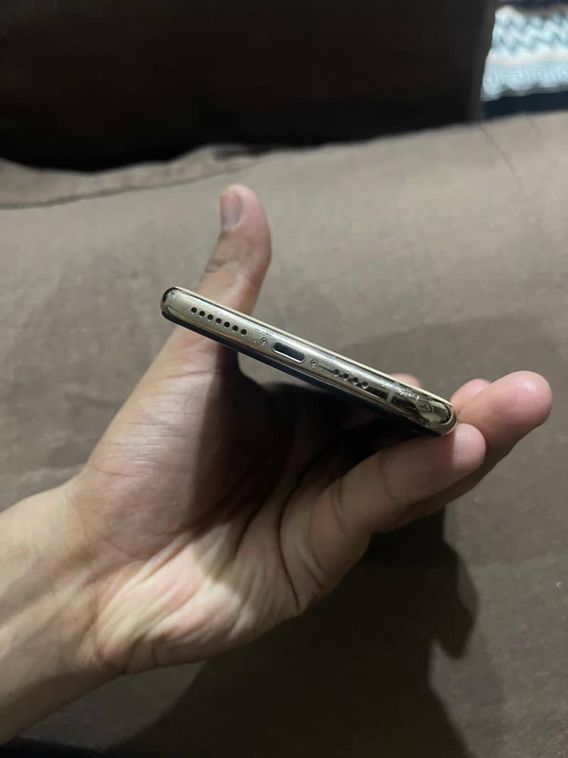 iphone 11 pro max 1