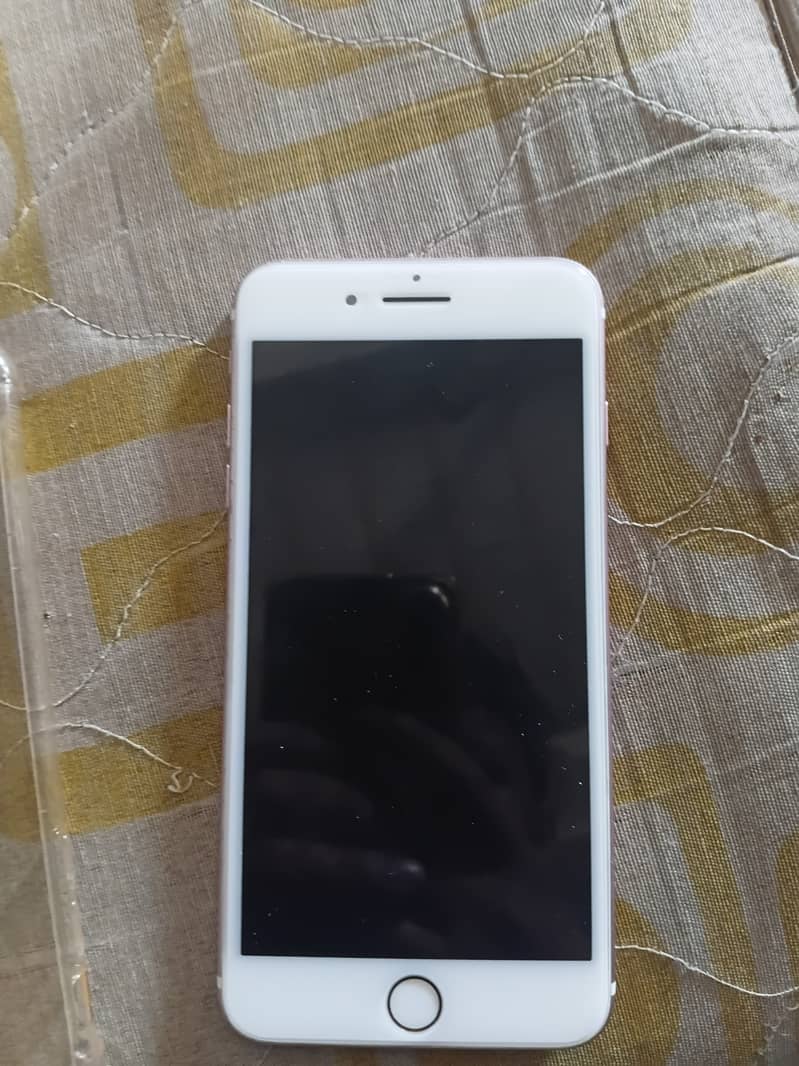 Apple iPhone 7 Plus 0