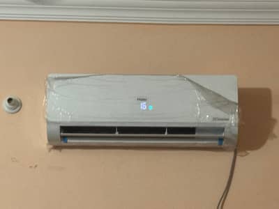 hair ac 1,5 only 5 month use only