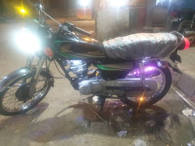 Honda Cg125 (2014) karachi nmbr Complete paper clear Cplc clear
