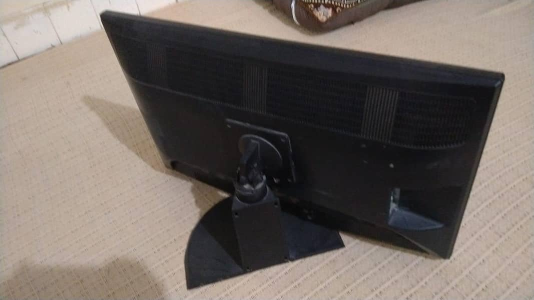 Monitor 4