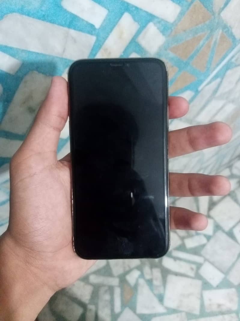 Apple iPhone XS 1