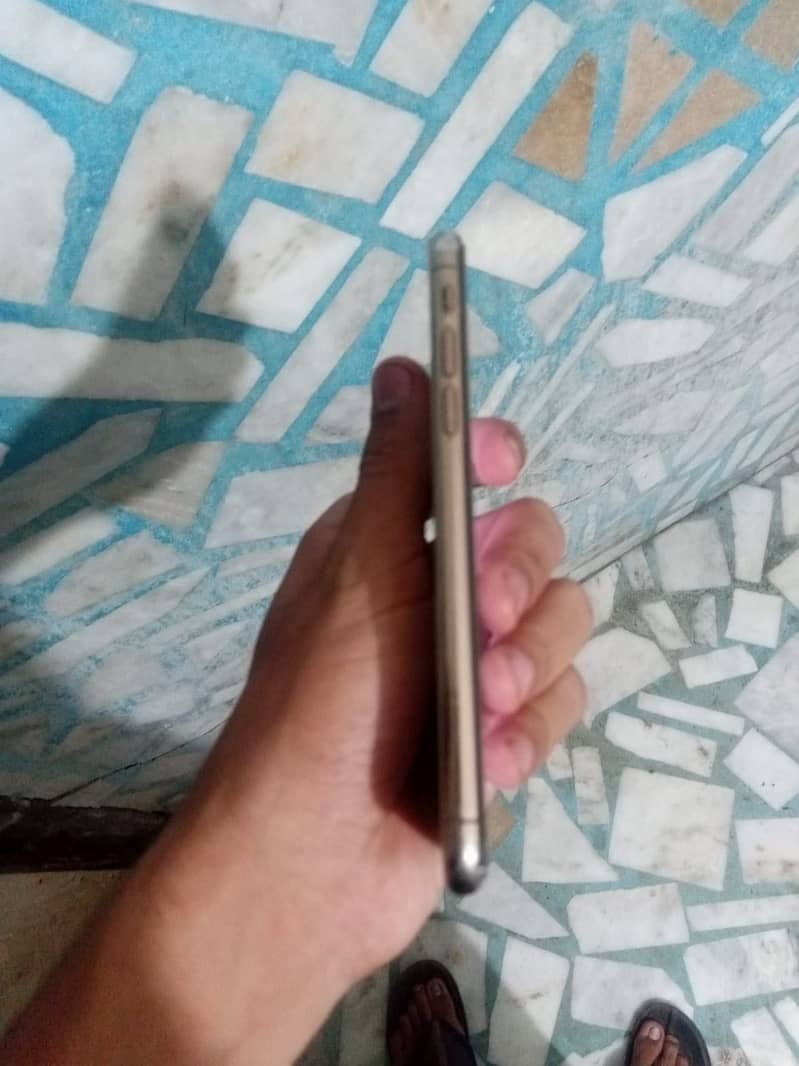 Apple iPhone XS 2