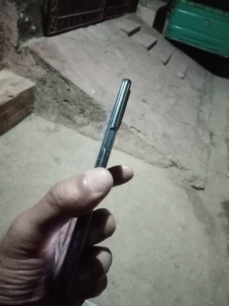OPPO A16e 1