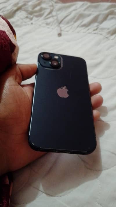 Apple iPhone 13