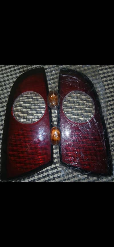 santro back light covers  2 indicators covers