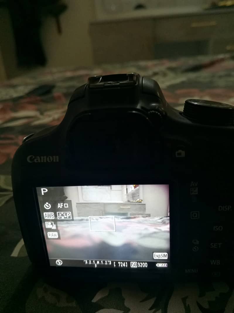 DSLR CAMERA CANON EOS 3