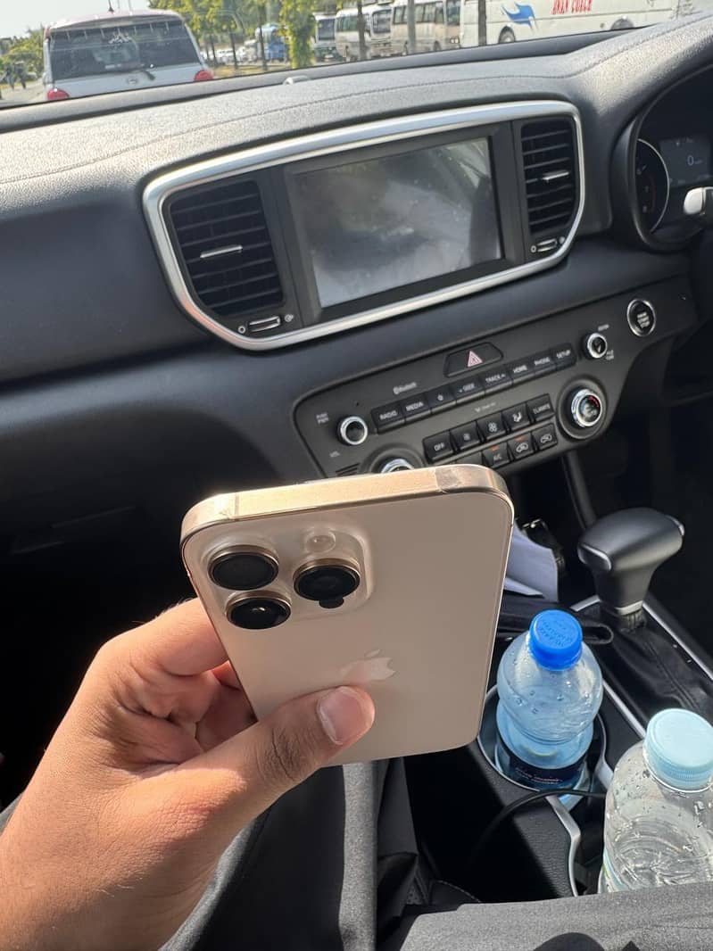 Iphone 16 Pro Max 1