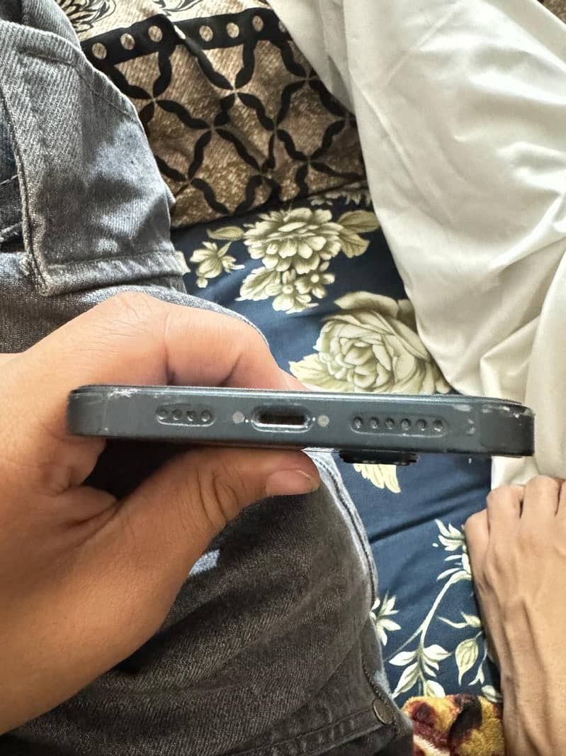 Apple iPhone 14 plus 1
