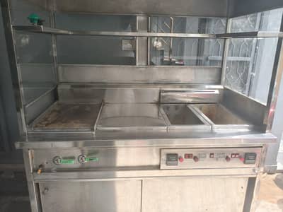 2 Food stall +1 Working counter