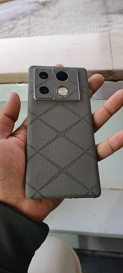 Infinix Note 40 Pro (12GB RAM / 256GB)
