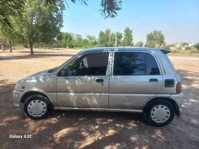 Daihatsu Cuore 2003