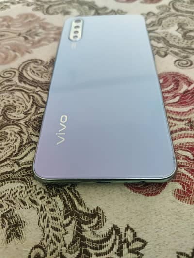Vivo S1 Dual Sim (Line On LCD)