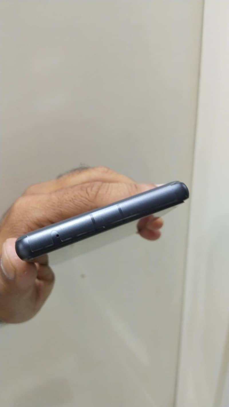 Google Pixel 7a 3