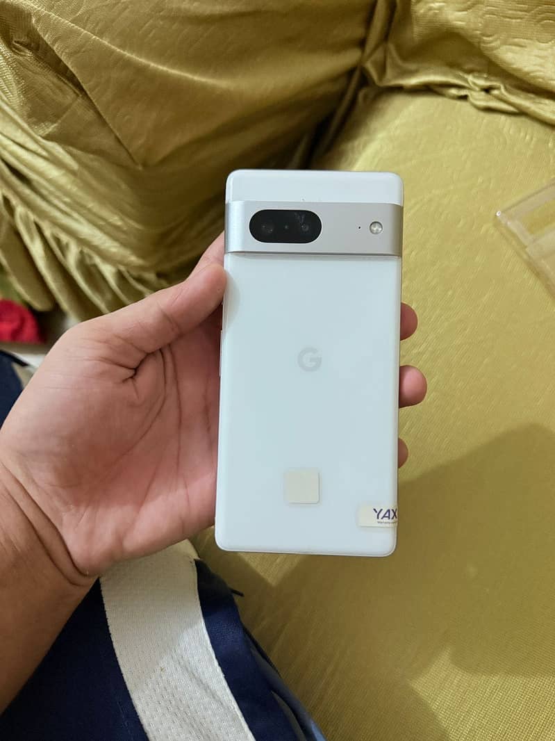 Google Pixel 7 3