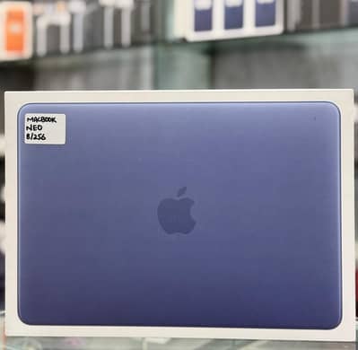 Apple Maxkbook Neo Box pack 256gb 512gb Available