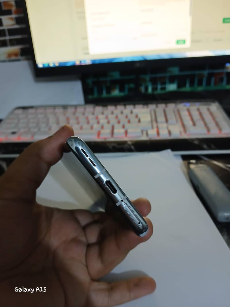 One Plus 9 Pro 4