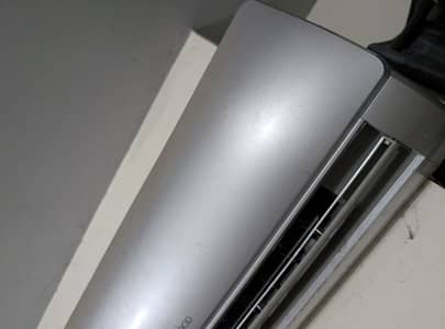 Kenwood 1 Ton inver Ac