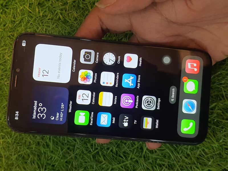 Apple iPhone X 5