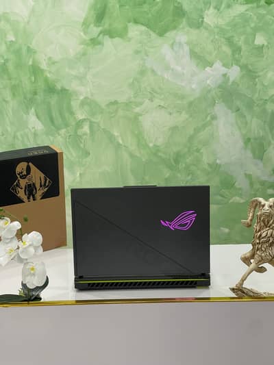 ASUS ROG STRIX RTX 4070 | i9-13980HX | 16GB RAM | 1TB SSD | 2.5K 240HZ