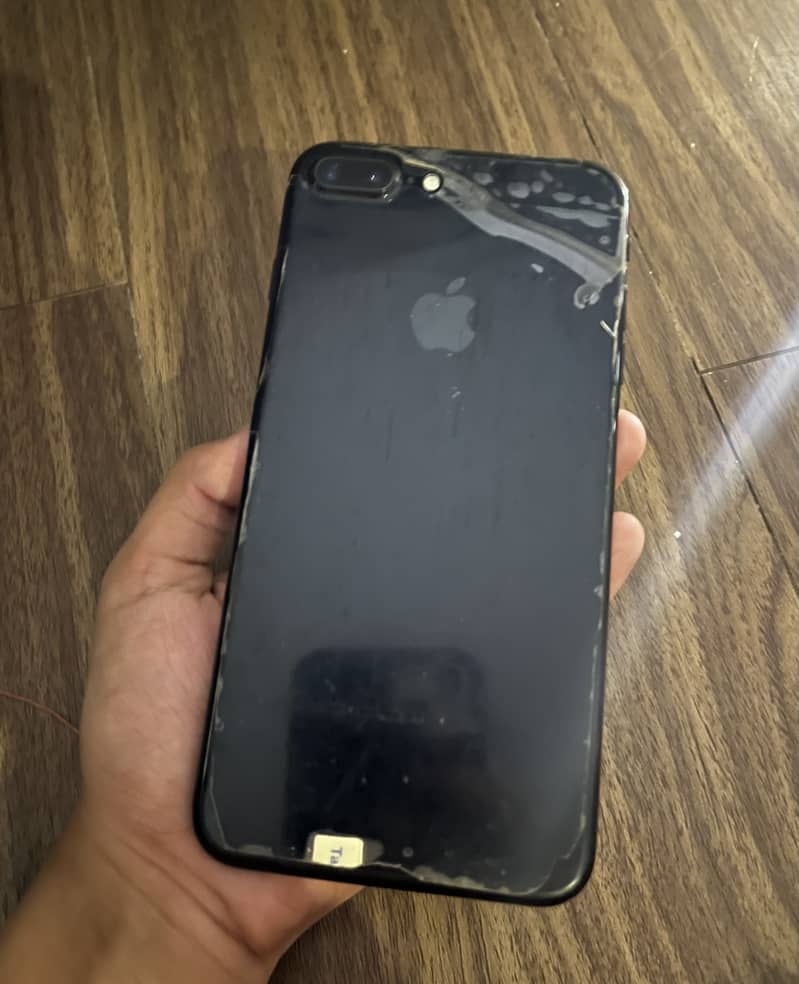Apple iPhone 7 Plus 0