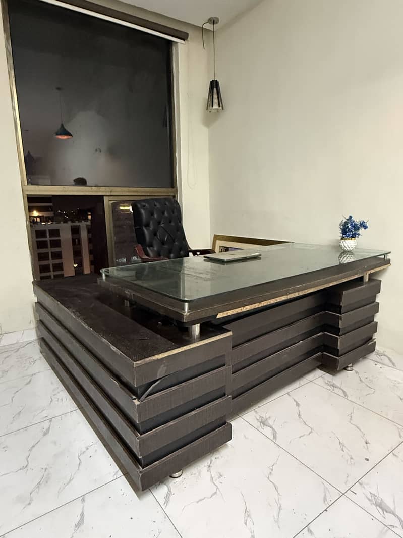 Executive room table 2