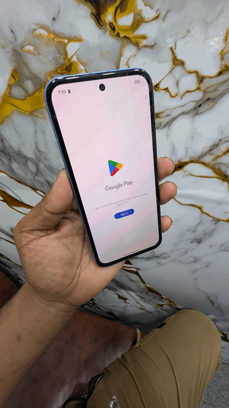 Google Pixel 8a 1