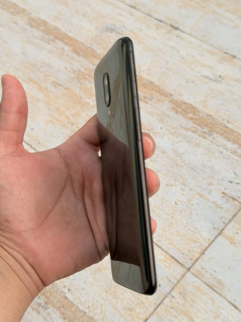 One Plus 6T 4
