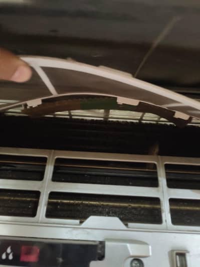 2ton gree inverter ac  03229776568