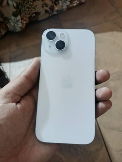 Apple iPhone 15
