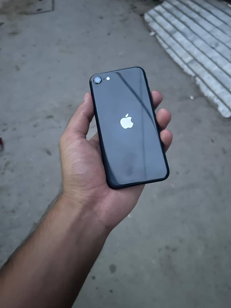 Apple iPhone SE 0
