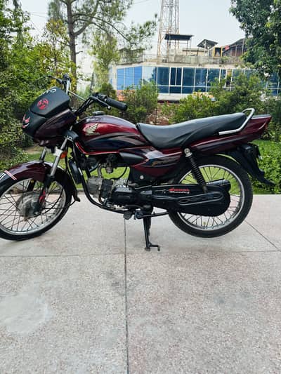 Honda Pridor 2016/2017 model . . Totally genuine . . Very excellent