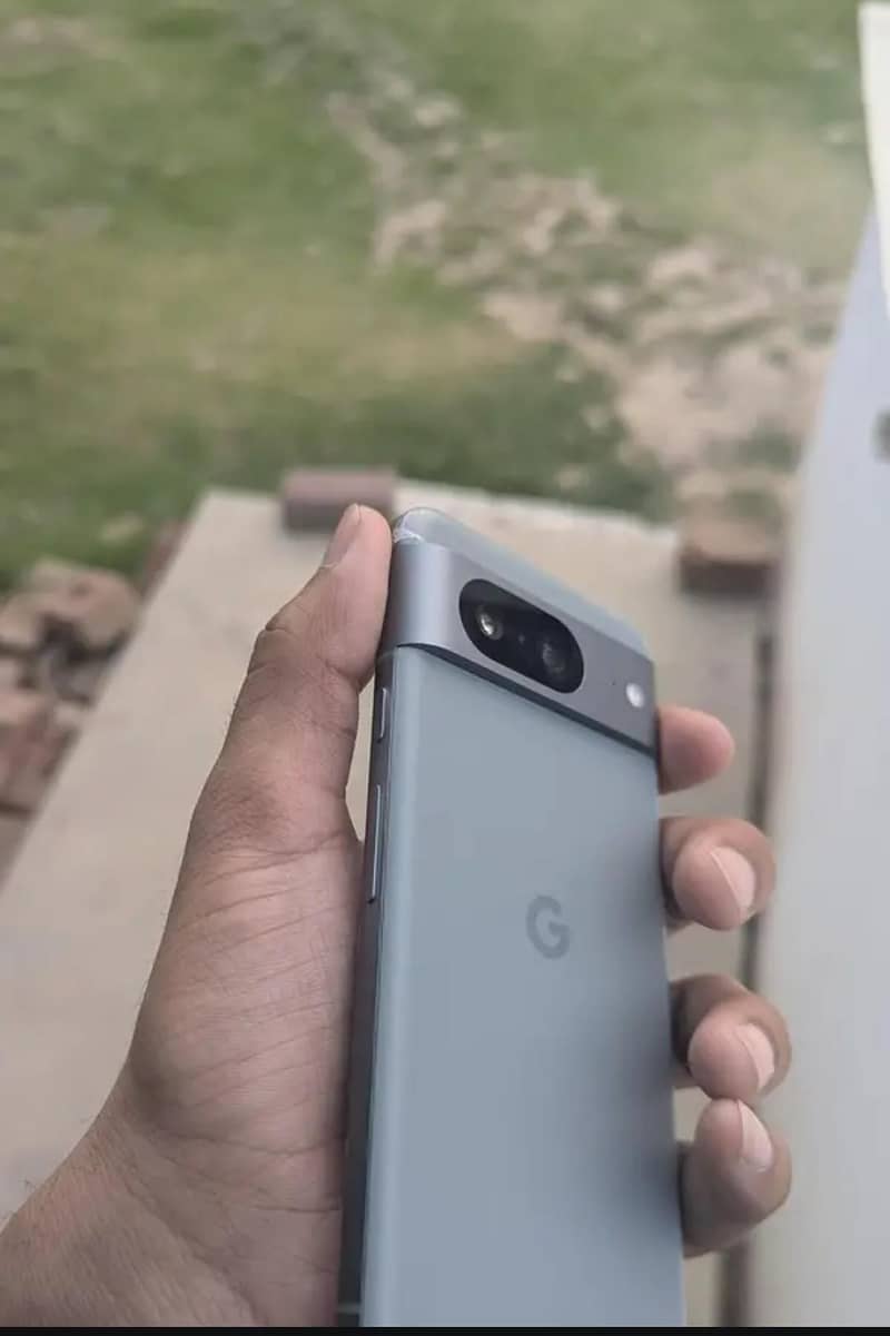 Google Pixel 8 3