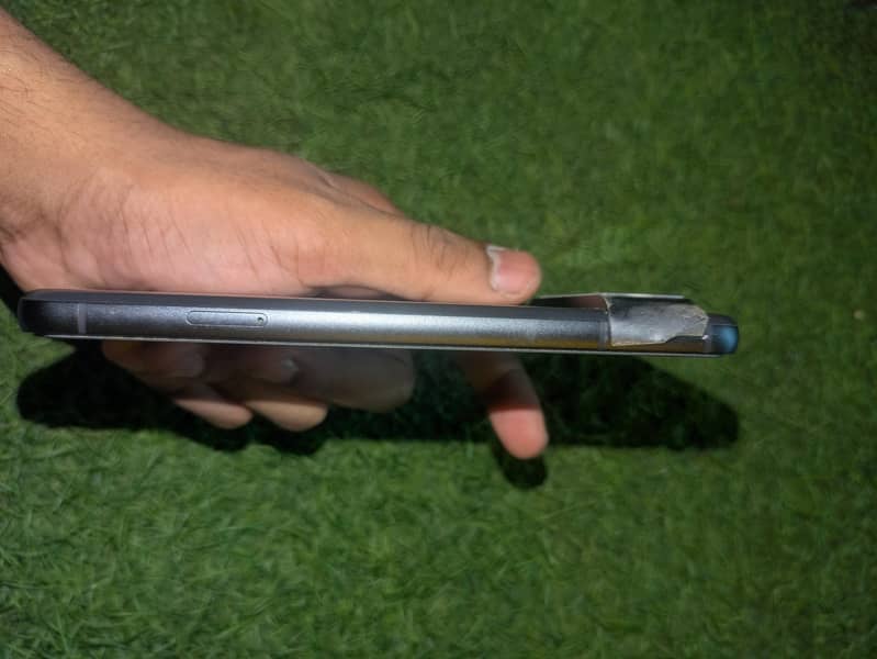 Google Pixel 8 2