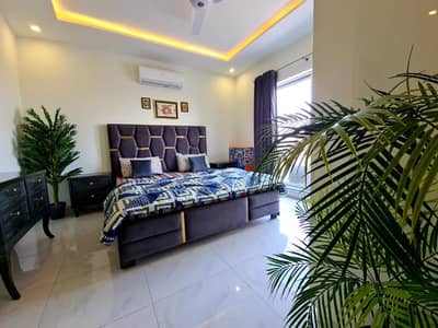 1 BHK Apartment Zameen Opal Per Day Rent