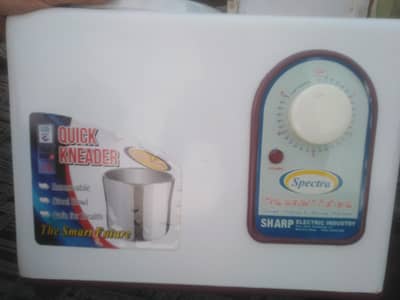 Spectra dough Kneader machine (like new)  Atta Kneader & Qeema mixer