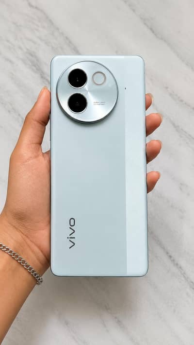 Vivo V30 5G