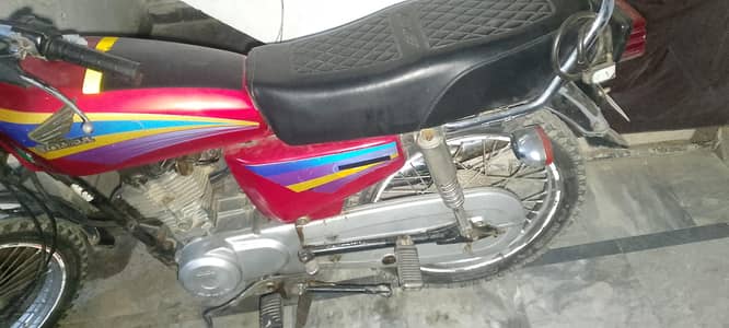Honda 125 2004 model