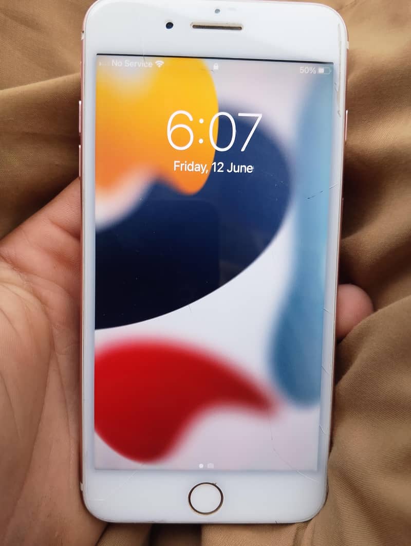 Apple iPhone 7 Plus 0