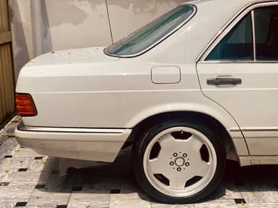 Mercedes S Class 1990 300 SE Total Original