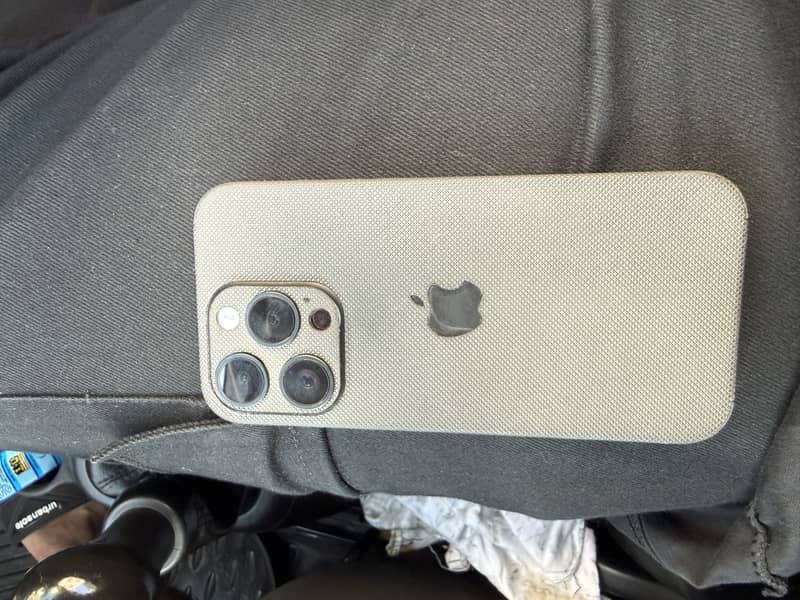Iphone 15 pro 1