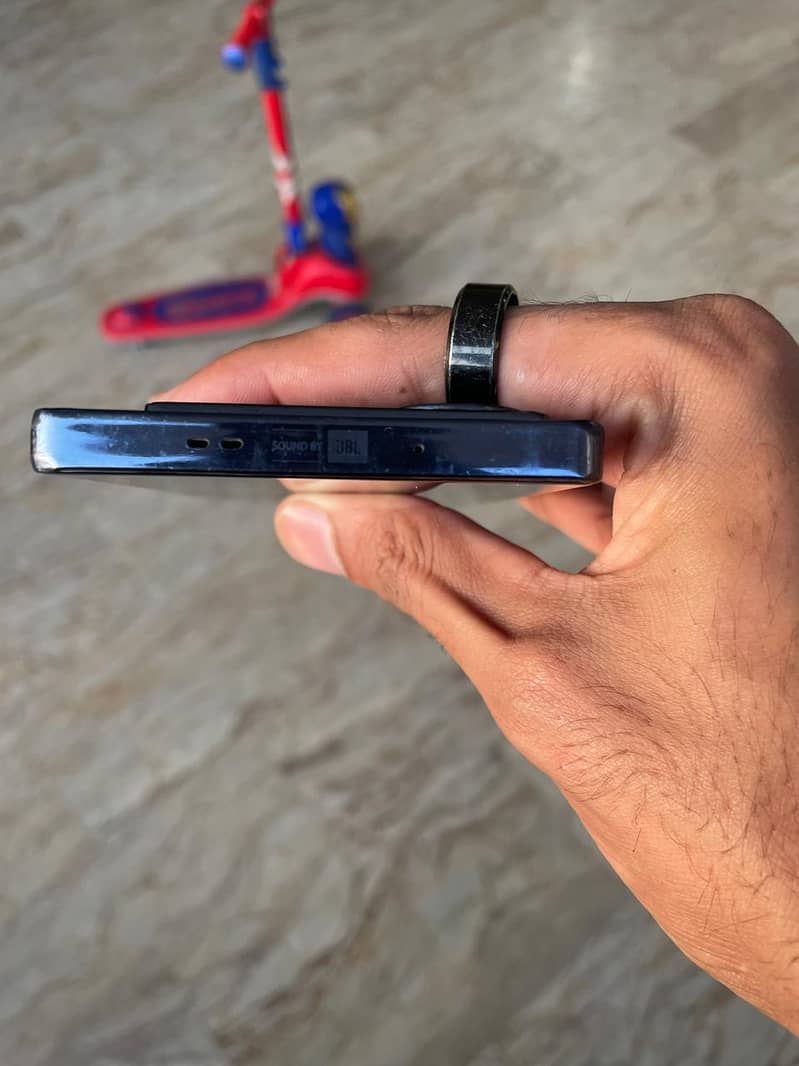 Infinix Note 40 4