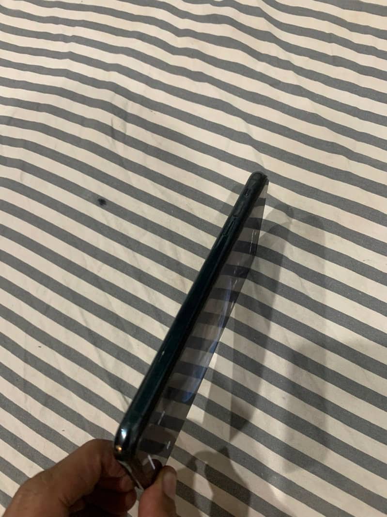 Apple iPhone 11 Pro Max 5