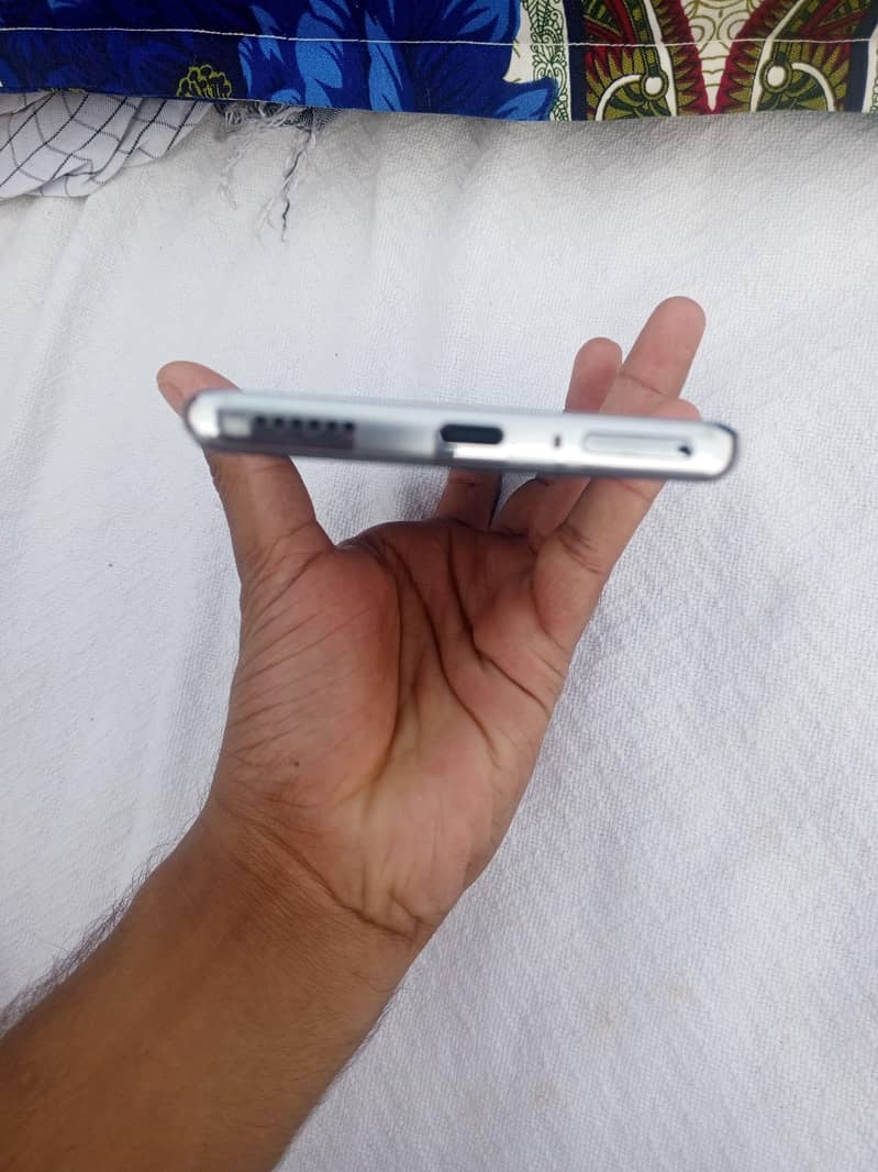 Tecno CAMON 40 Pro 5