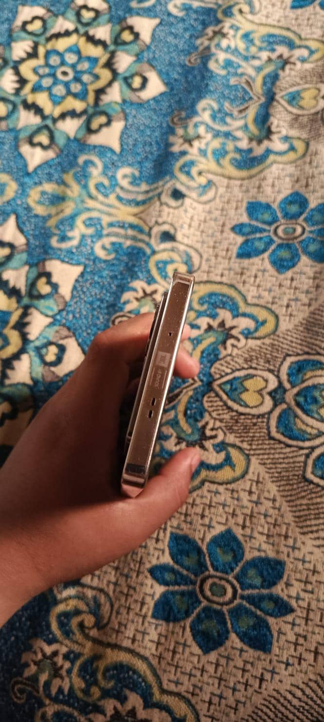 Infinix Note 40 2