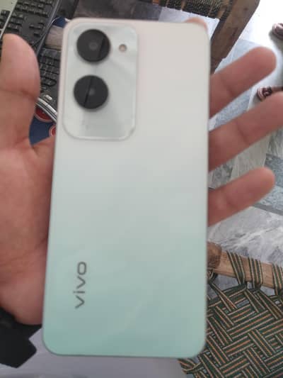 Vivo Y18